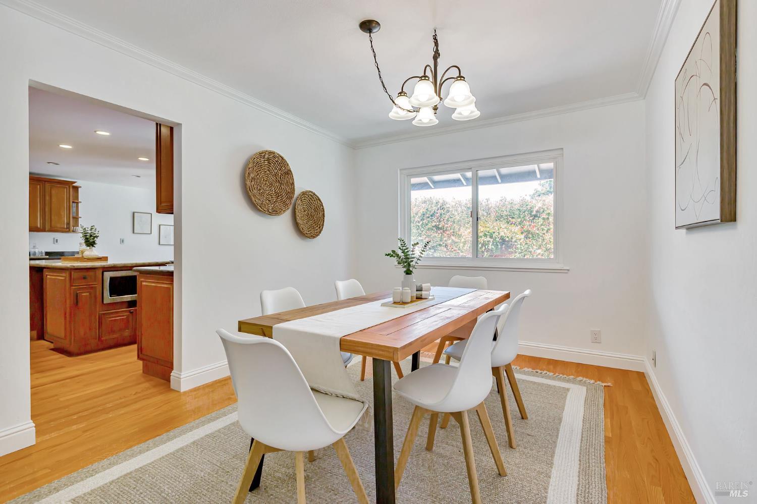 Detail Gallery Image 12 of 29 For 712 Sutro Ave, Novato,  CA 94947 - 3 Beds | 2 Baths