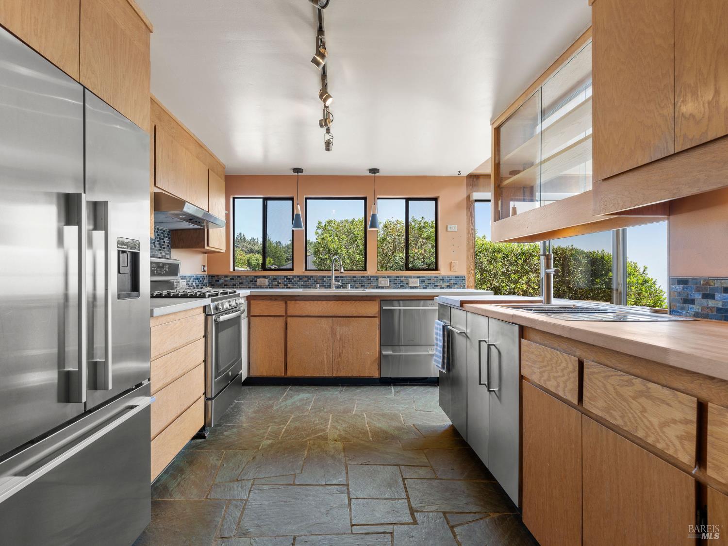 Detail Gallery Image 11 of 30 For 36835 Greencroft Close Unkn, The Sea Ranch,  CA 95497 - 2 Beds | 2 Baths