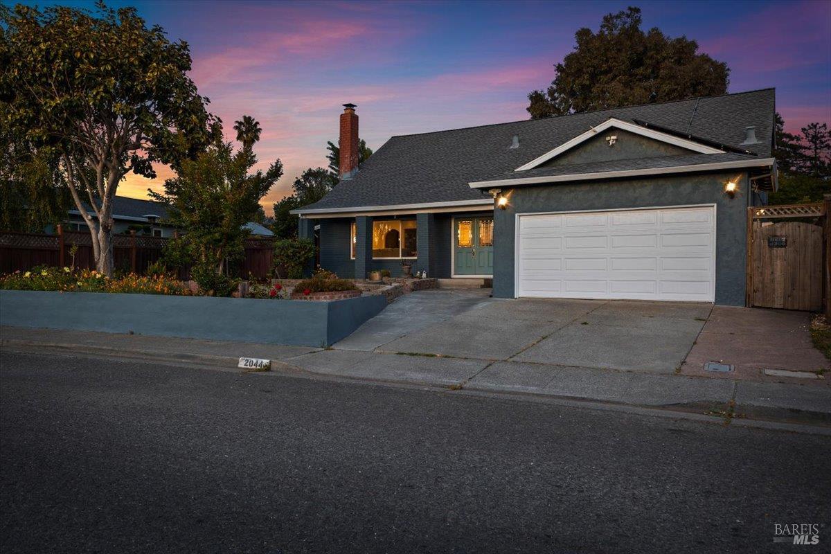 Detail Gallery Image 60 of 61 For 2044 Willow Dr, Petaluma,  CA 94954 - 4 Beds | 3 Baths