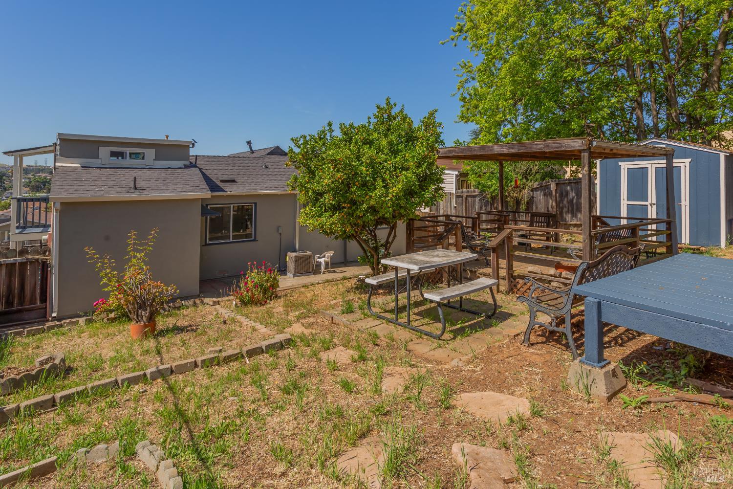 Detail Gallery Image 34 of 43 For 948 Benicia Rd, Vallejo,  CA 94591 - 2 Beds | 1 Baths