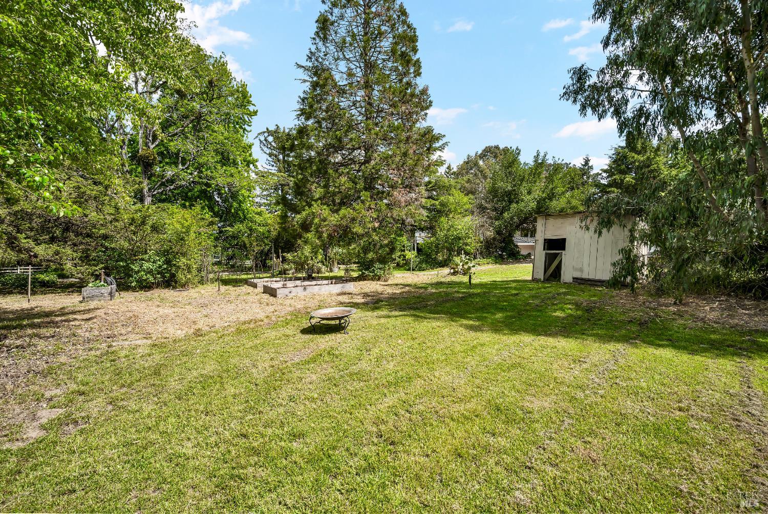 Detail Gallery Image 52 of 66 For 1466 Cooper Rd, Sebastopol,  CA 95472 - 6 Beds | 5/1 Baths