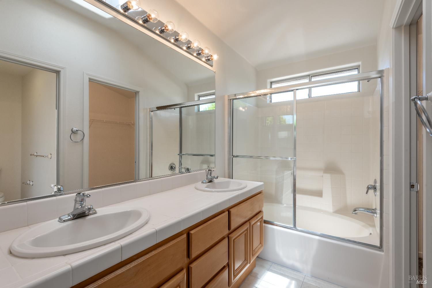 Detail Gallery Image 30 of 37 For 1931 Goldpan Way, Santa Rosa,  CA 95407 - 3 Beds | 2/1 Baths