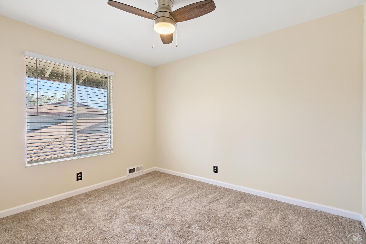 Detail Gallery Image 24 of 32 For 23 Villa Ct, Fairfield,  CA 94533 - 2 Beds | 1/1 Baths
