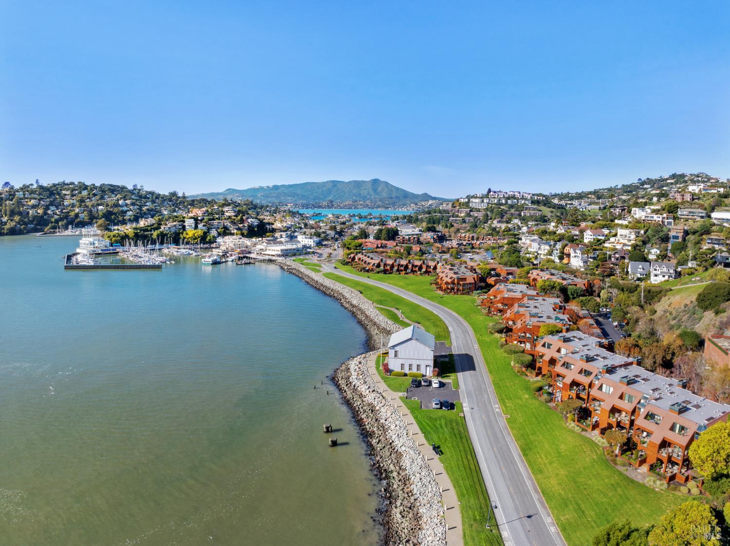 Detail Gallery Image 39 of 46 For 1910 Mar West St, Tiburon,  CA 94920 - 3 Beds | 2/1 Baths