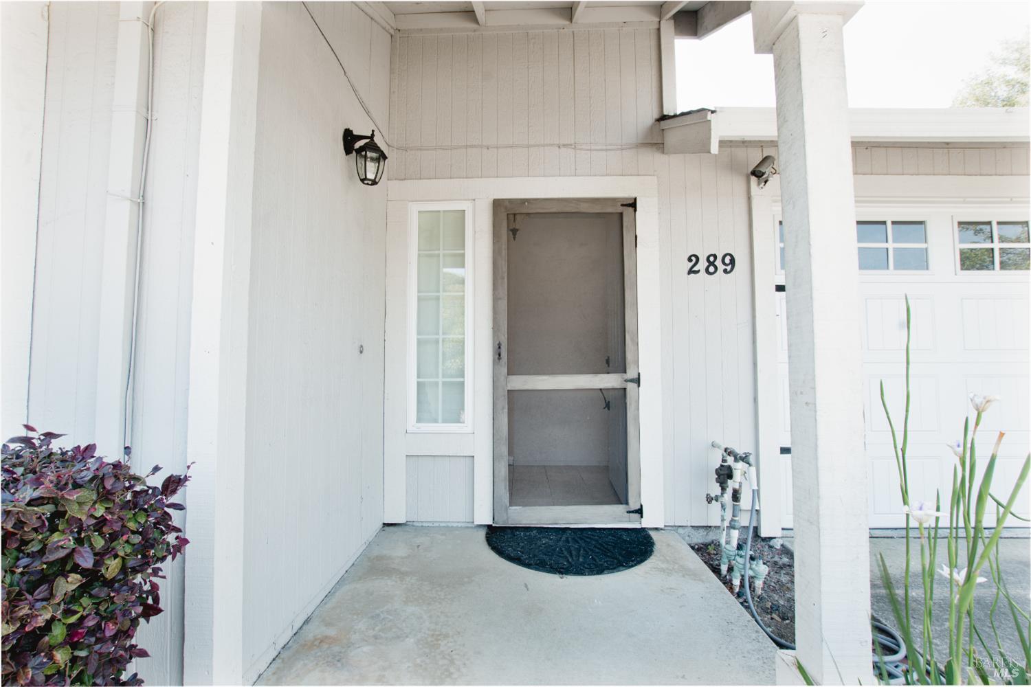 Detail Gallery Image 2 of 30 For 289 Longridge Dr, Vallejo,  CA 94591 - 3 Beds | 2 Baths