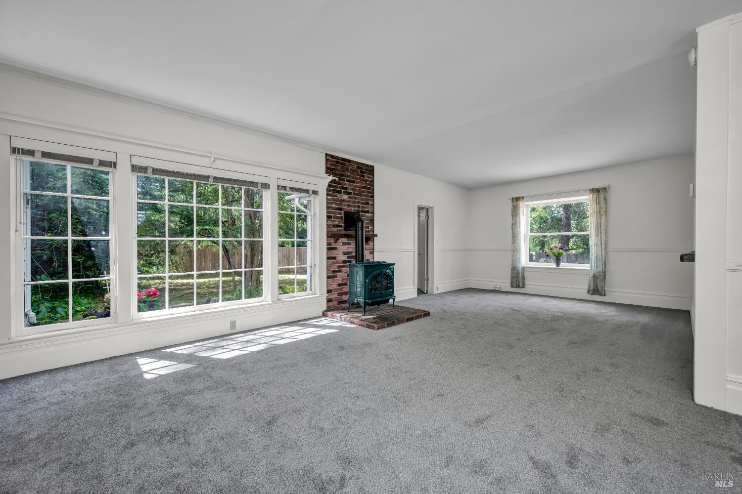 Detail Gallery Image 7 of 66 For 1466 Cooper Rd, Sebastopol,  CA 95472 - 6 Beds | 5/1 Baths