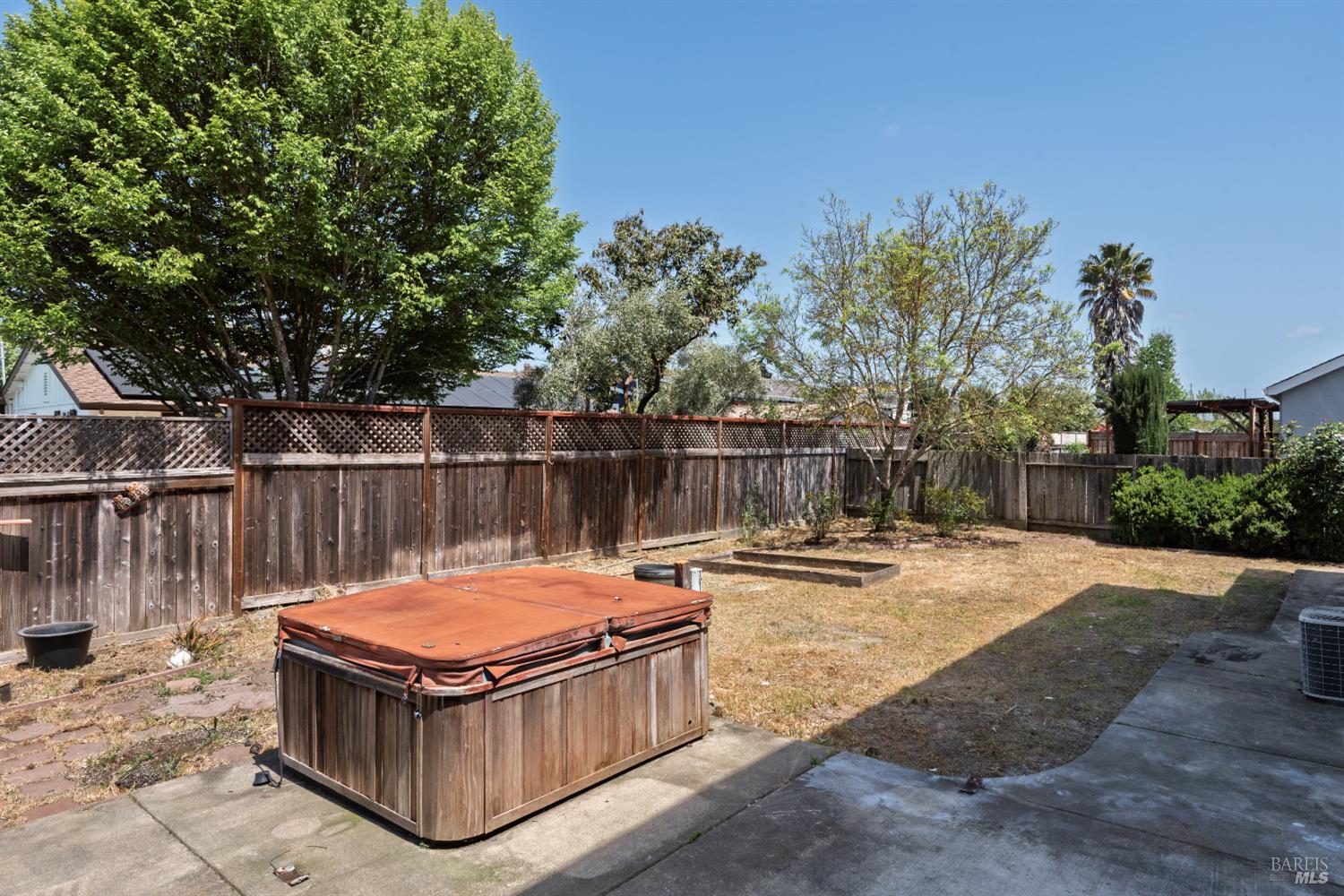 Detail Gallery Image 33 of 37 For 1931 Goldpan Way, Santa Rosa,  CA 95407 - 3 Beds | 2/1 Baths