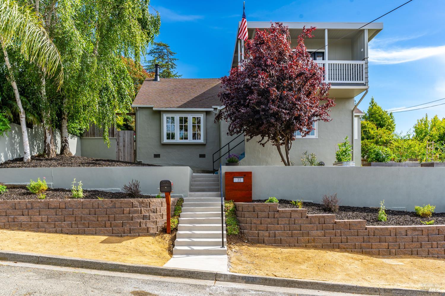 Detail Gallery Image 1 of 71 For 33 Romine Way, Vallejo,  CA 94591 - 4 Beds | 2 Baths