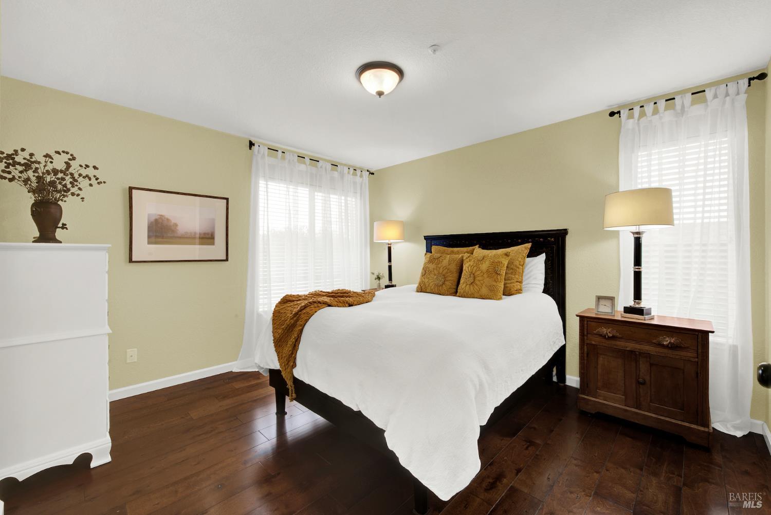 Detail Gallery Image 13 of 31 For 103 Trent Dr, Napa,  CA 94558 - 3 Beds | 2/1 Baths