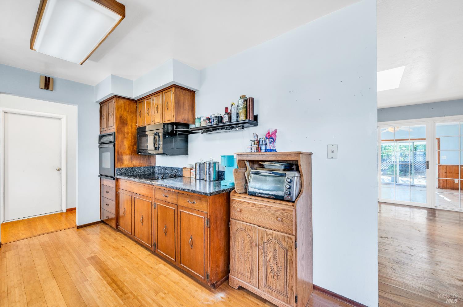 Detail Gallery Image 8 of 30 For 524 Deodara St, Vacaville,  CA 95688 - 3 Beds | 2 Baths