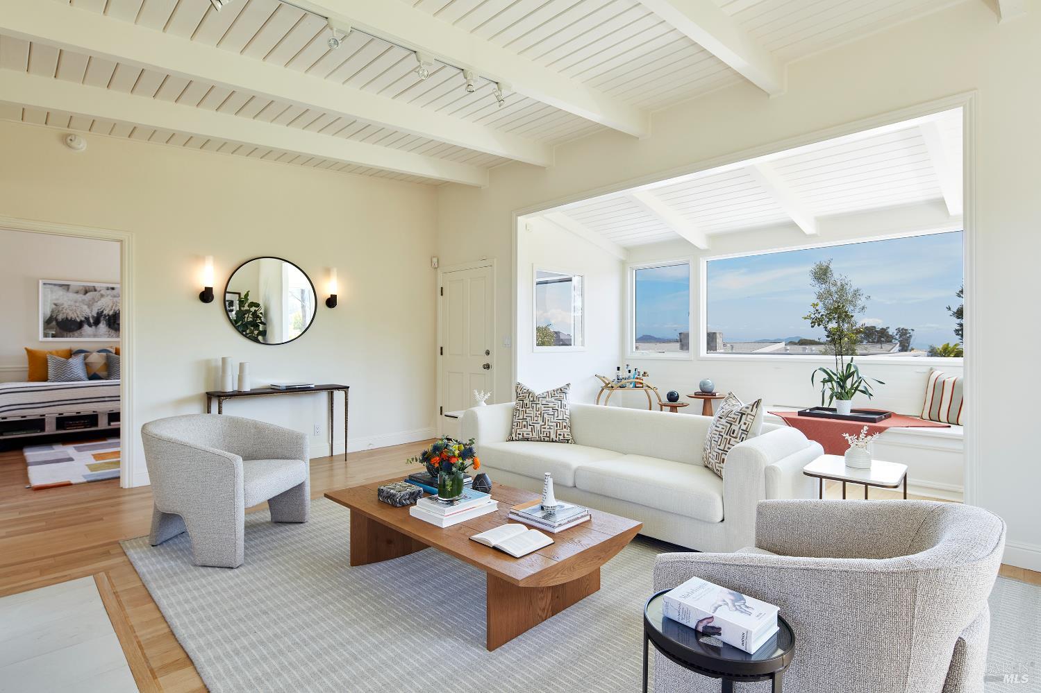 Detail Gallery Image 4 of 42 For 64 Edgewood Ave, Mill Valley,  CA 94941 - 3 Beds | 2 Baths
