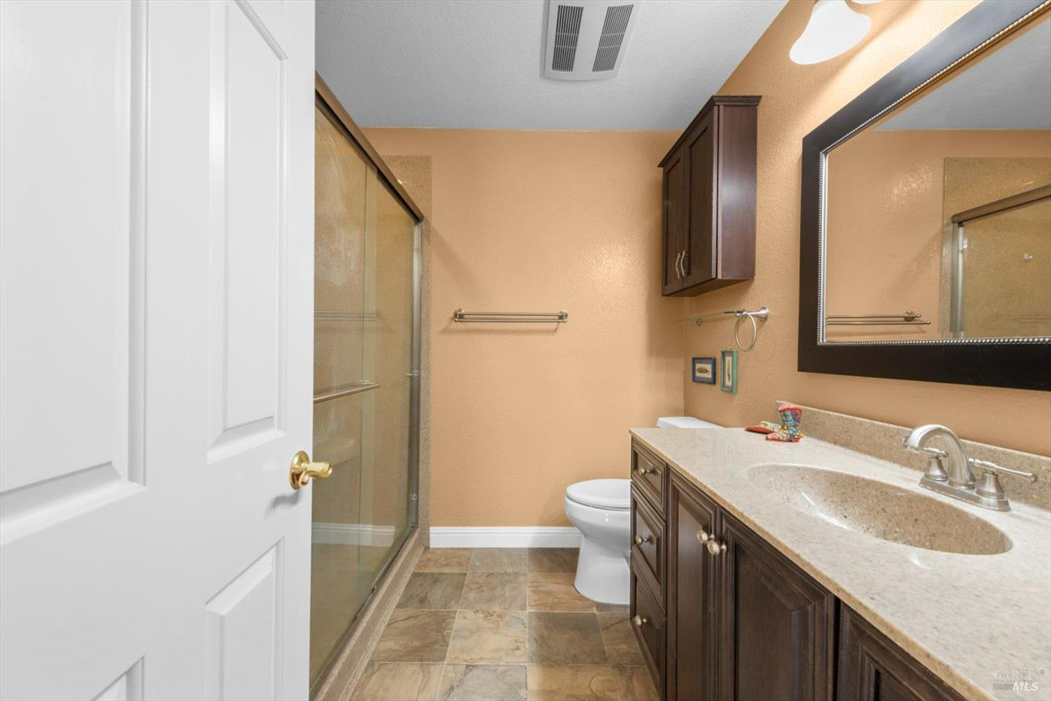 Detail Gallery Image 19 of 35 For 2648 Nut Tree Rd, Vacaville,  CA 95687 - 3 Beds | 2 Baths