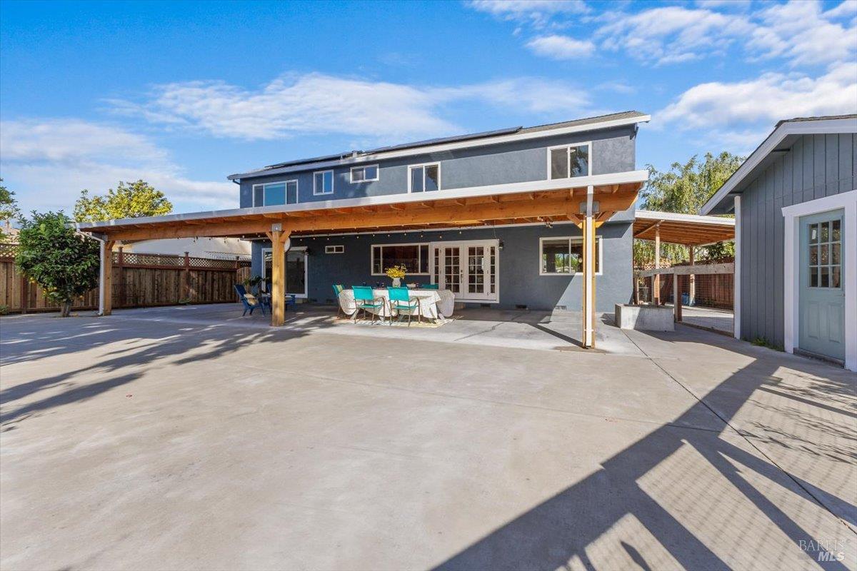 Detail Gallery Image 45 of 61 For 2044 Willow Dr, Petaluma,  CA 94954 - 4 Beds | 3 Baths