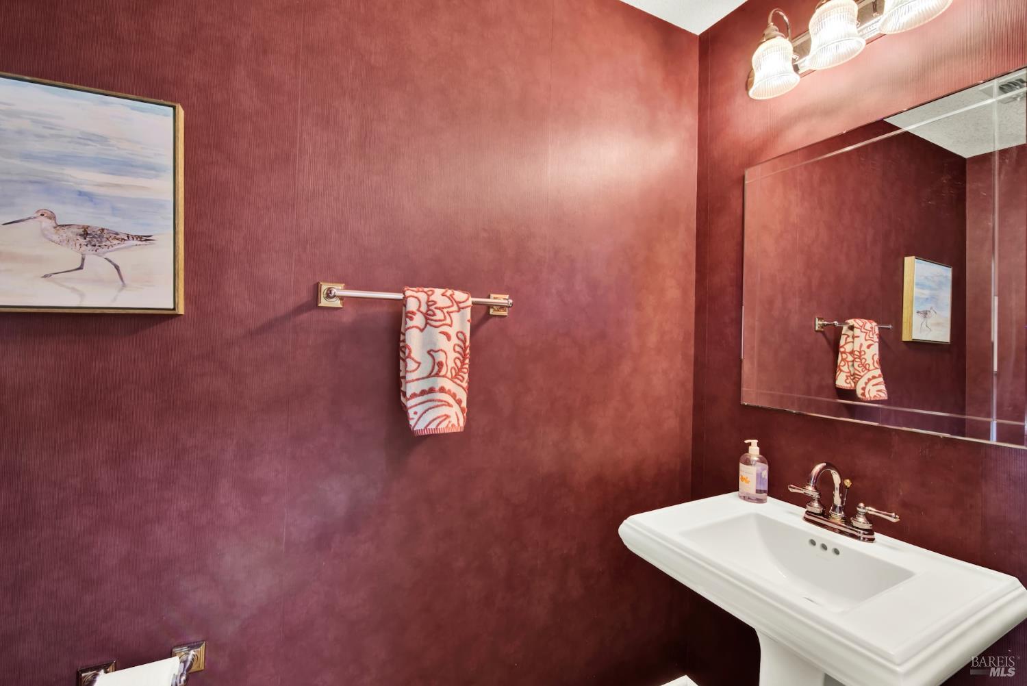 Detail Gallery Image 20 of 46 For 355 Holly Ct, Dixon,  CA 95620 - 3 Beds | 2/1 Baths