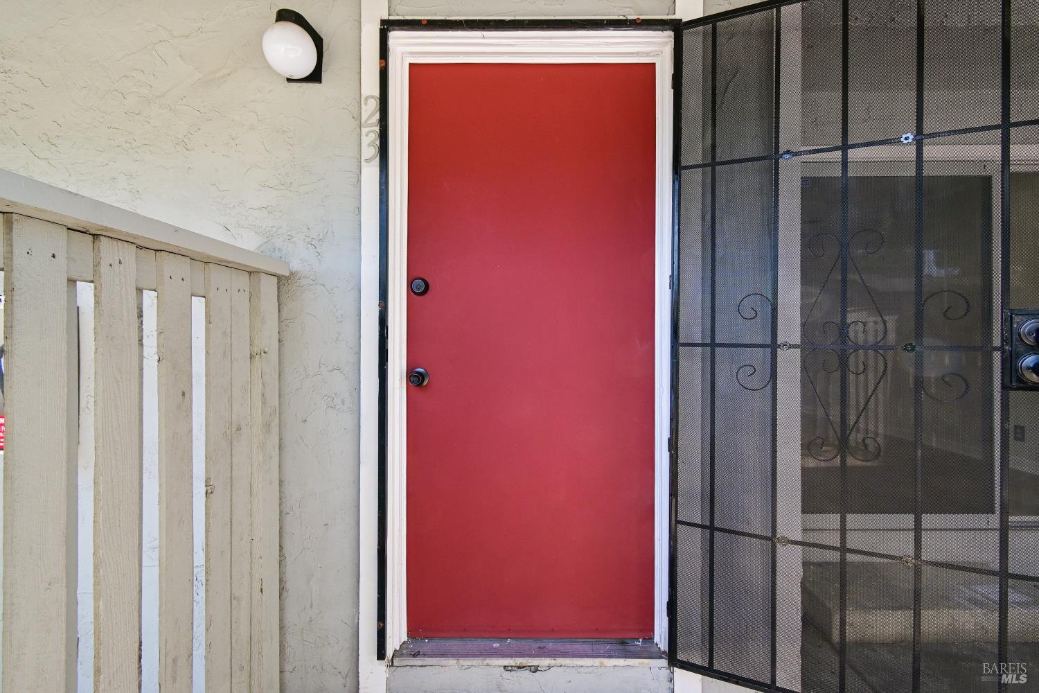 Detail Gallery Image 5 of 32 For 23 Villa Ct, Fairfield,  CA 94533 - 2 Beds | 1/1 Baths