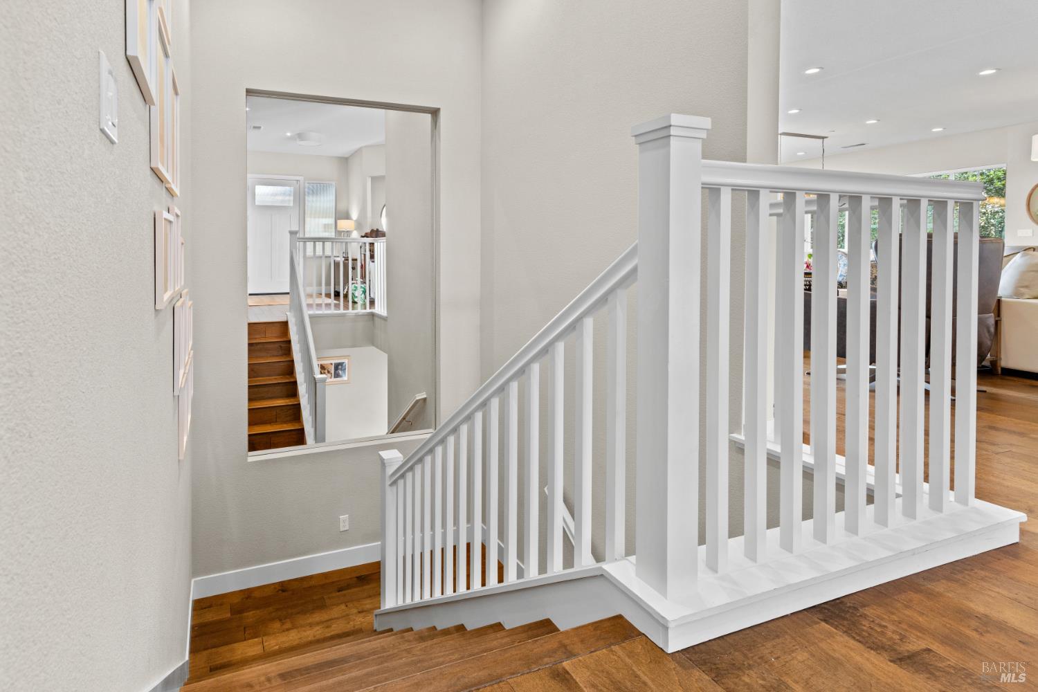 Detail Gallery Image 26 of 62 For 3393 Lake Park Ct, Santa Rosa,  CA 95403 - 5 Beds | 4/1 Baths