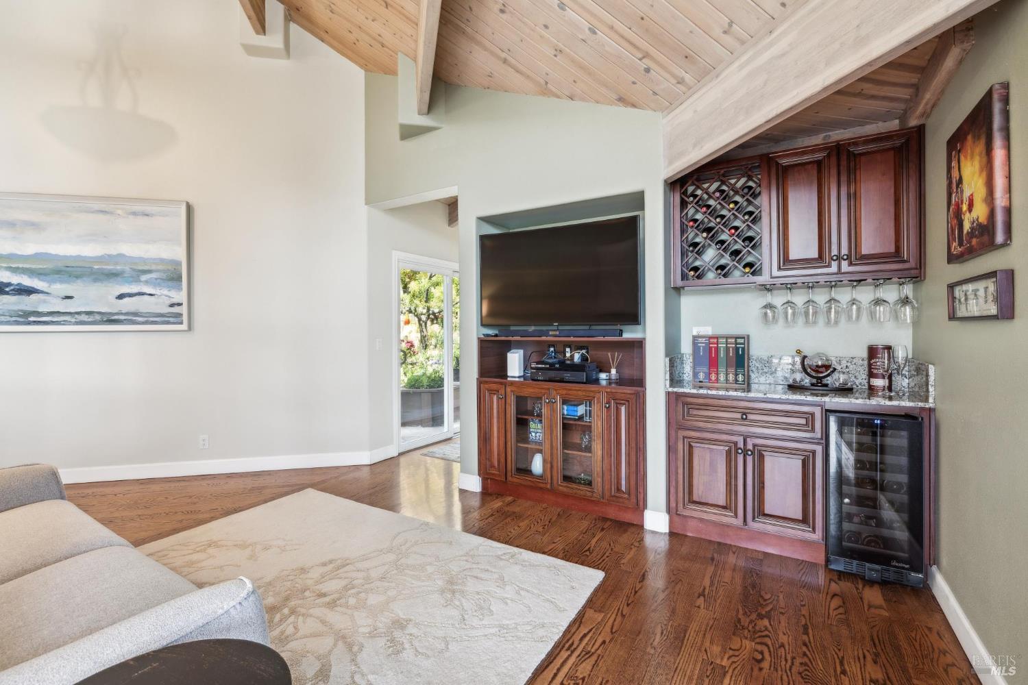 Detail Gallery Image 19 of 56 For 104 Eagle Dr, Novato,  CA 94949 - 4 Beds | 3 Baths
