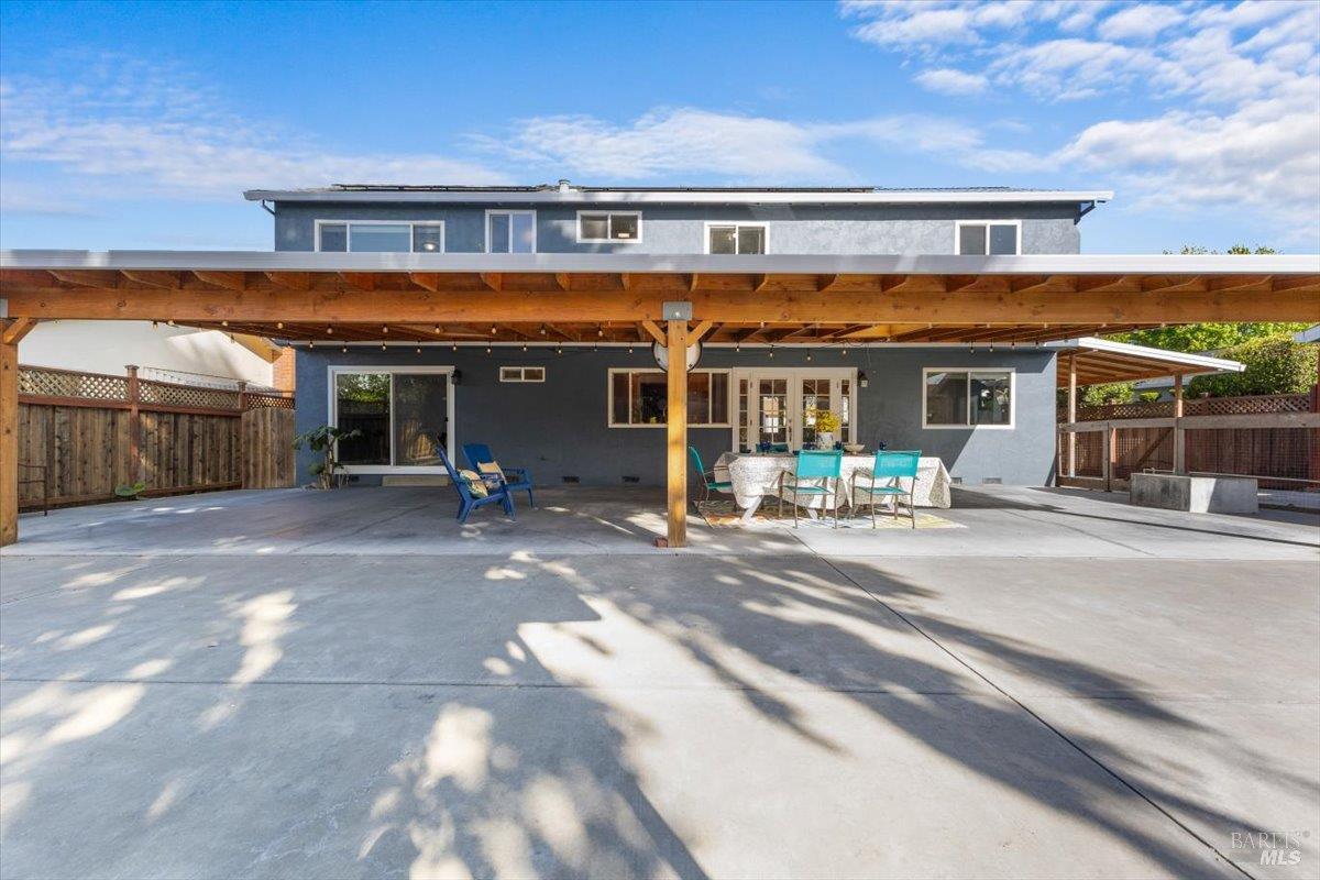 Detail Gallery Image 43 of 61 For 2044 Willow Dr, Petaluma,  CA 94954 - 4 Beds | 3 Baths