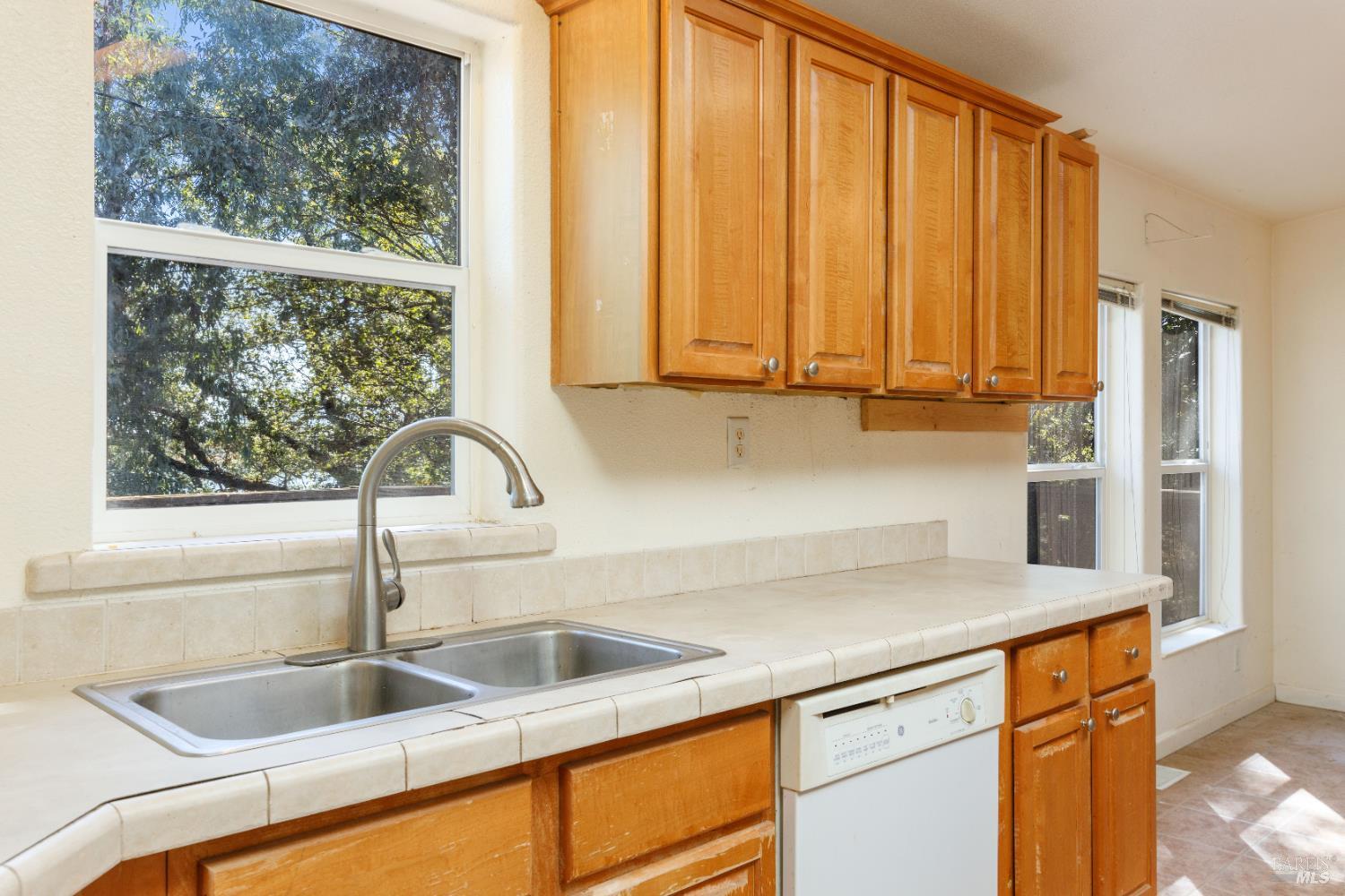 Detail Gallery Image 13 of 56 For 1409 W State Highway 20 Hwy, Upper Lake,  CA 95485 - 3 Beds | 2 Baths