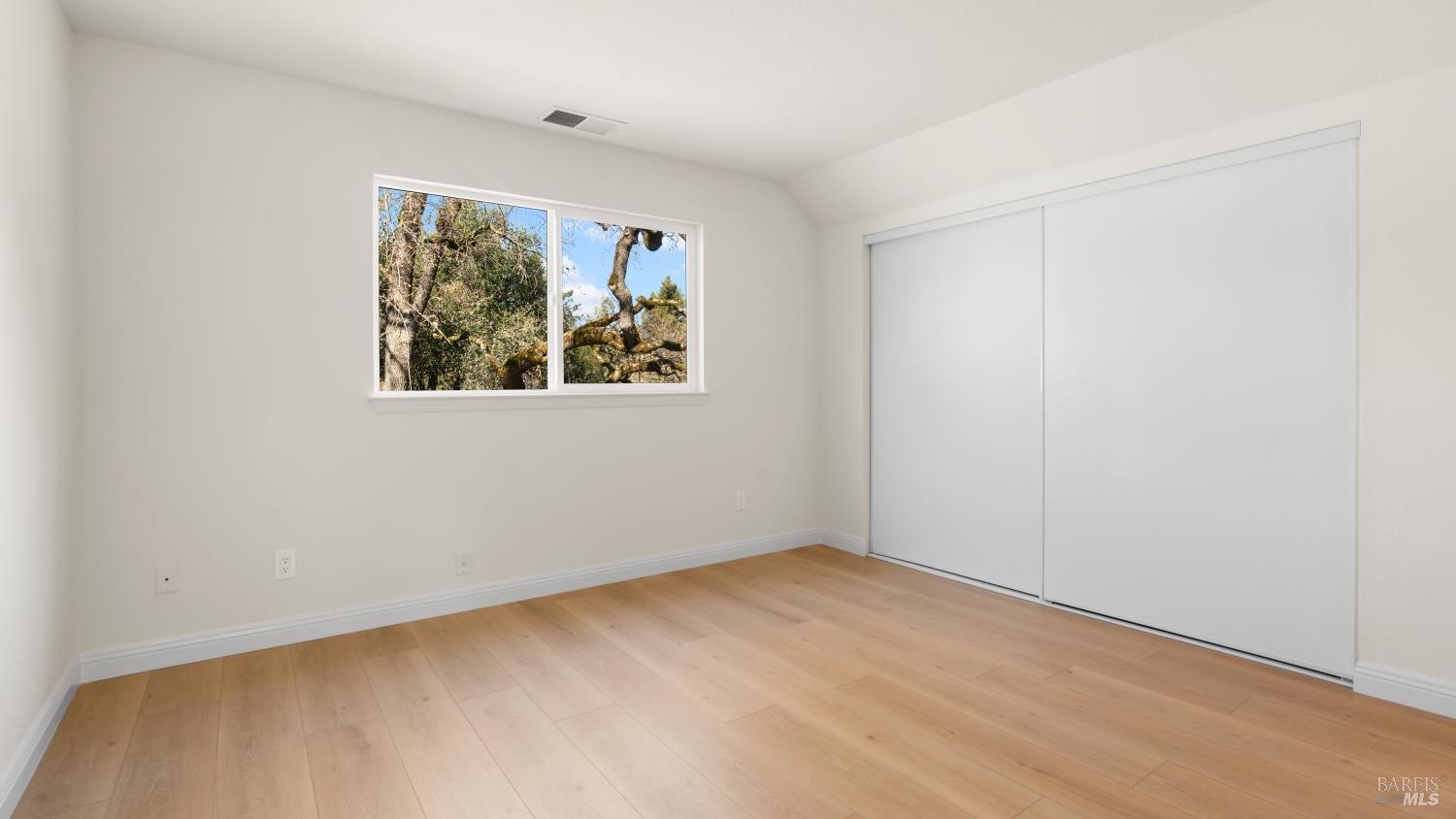 Detail Gallery Image 24 of 41 For 2247 Ironbark Dr, Santa Rosa,  CA 95403 - 3 Beds | 3 Baths
