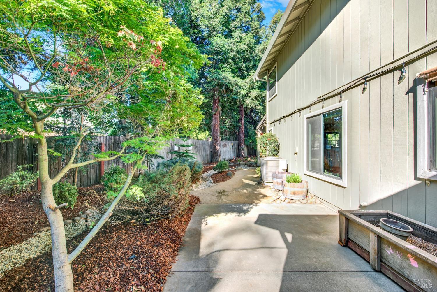 Detail Gallery Image 42 of 46 For 355 Holly Ct, Dixon,  CA 95620 - 3 Beds | 2/1 Baths