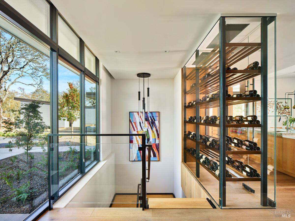 Detail Gallery Image 1 of 1 For 220 Sumac Ct, Healdsburg,  CA 95448 - 4 Beds | 4/1 Baths