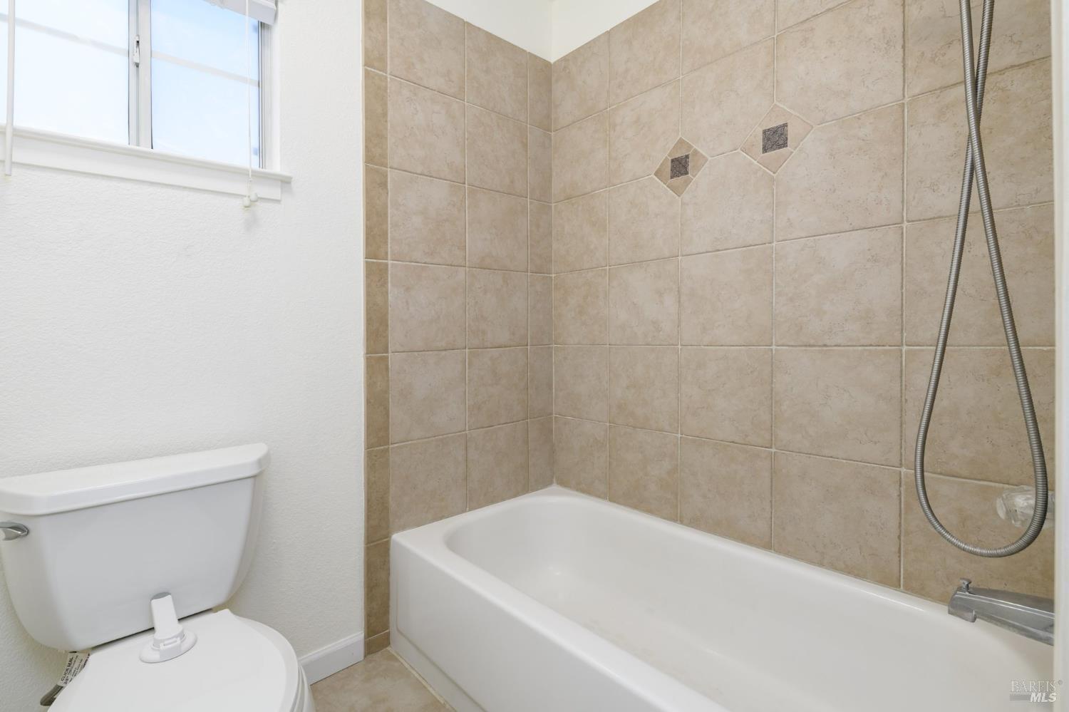 Detail Gallery Image 39 of 54 For 473 Stanford St, Vacaville,  CA 95687 - 4 Beds | 3 Baths
