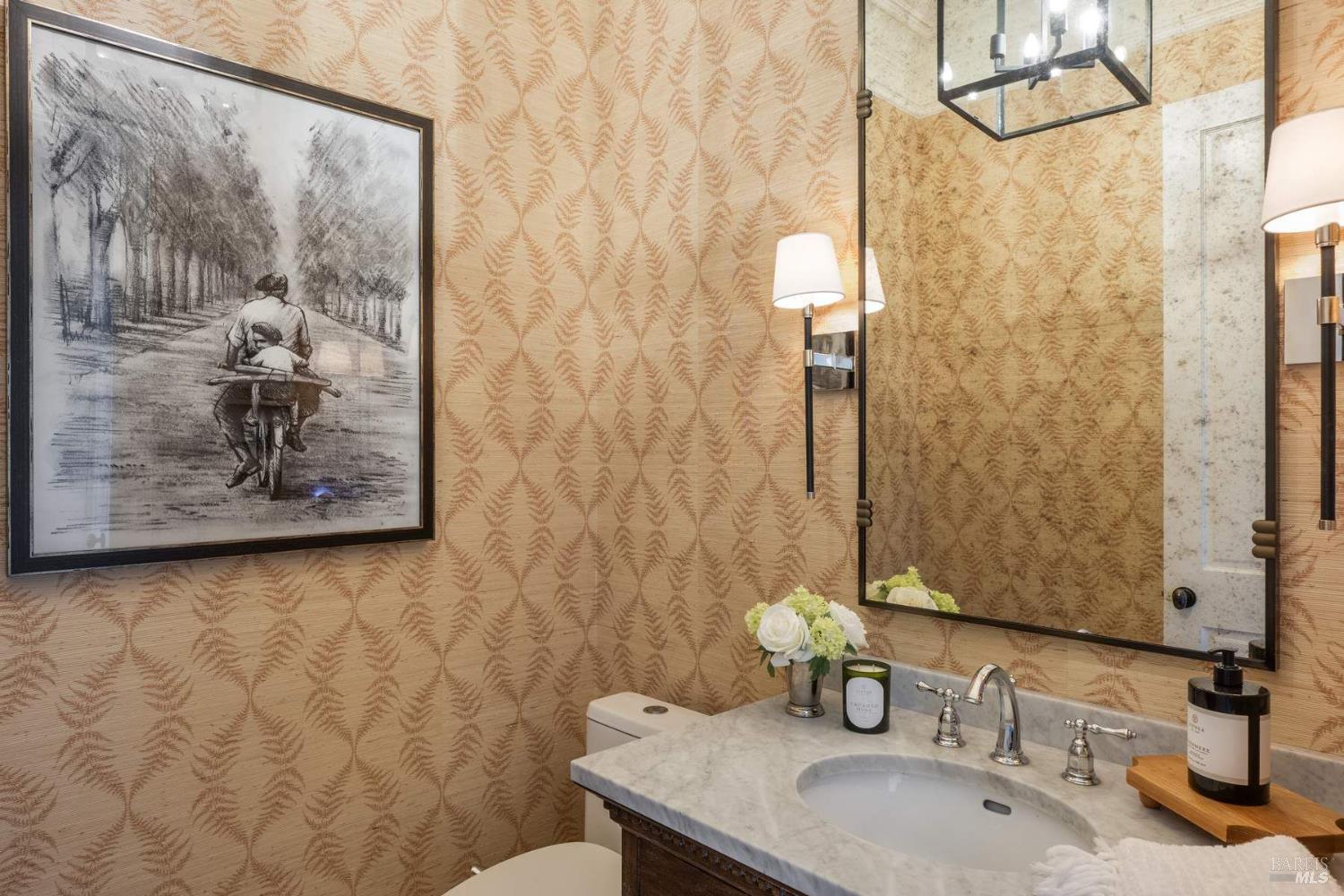 Detail Gallery Image 14 of 33 For 17256 7th St, Sonoma,  CA 95476 - 4 Beds | 3/2 Baths