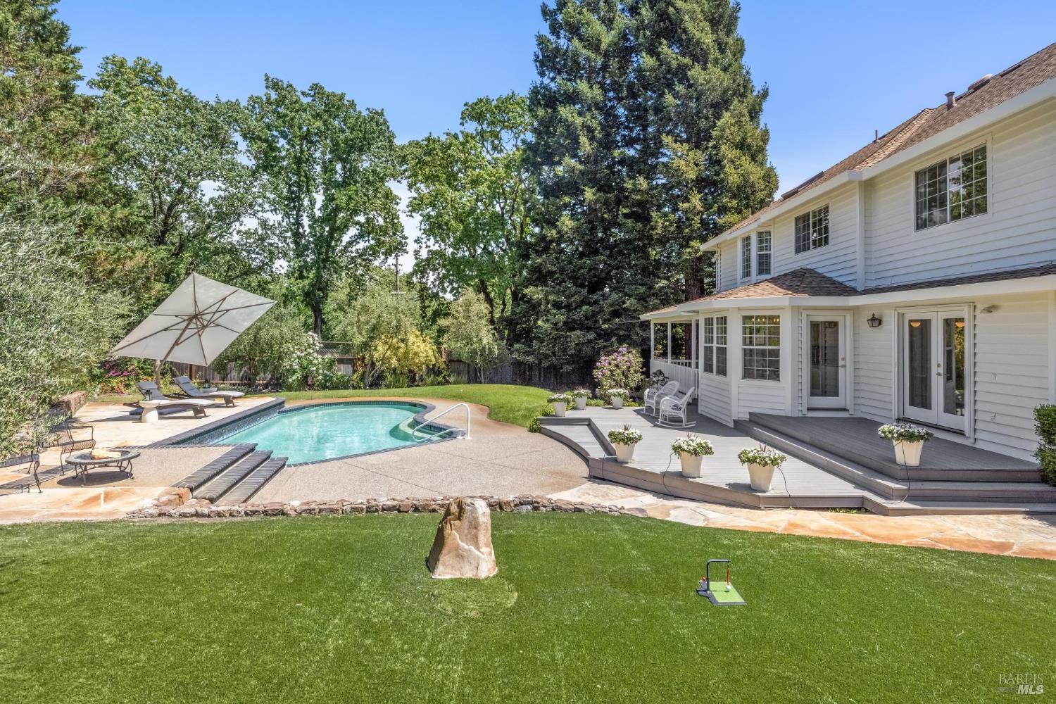 Detail Gallery Image 65 of 98 For 9724 Green Valley Rd, Sebastopol,  CA 95472 - 4 Beds | 3 Baths
