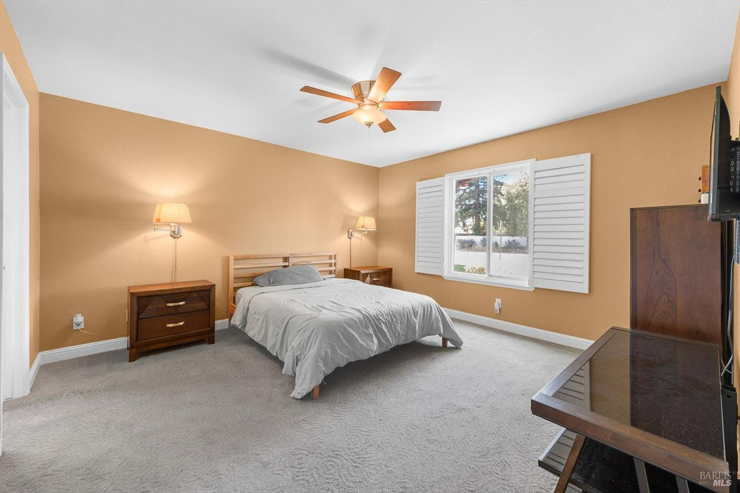 Detail Gallery Image 15 of 35 For 2648 Nut Tree Rd, Vacaville,  CA 95687 - 3 Beds | 2 Baths