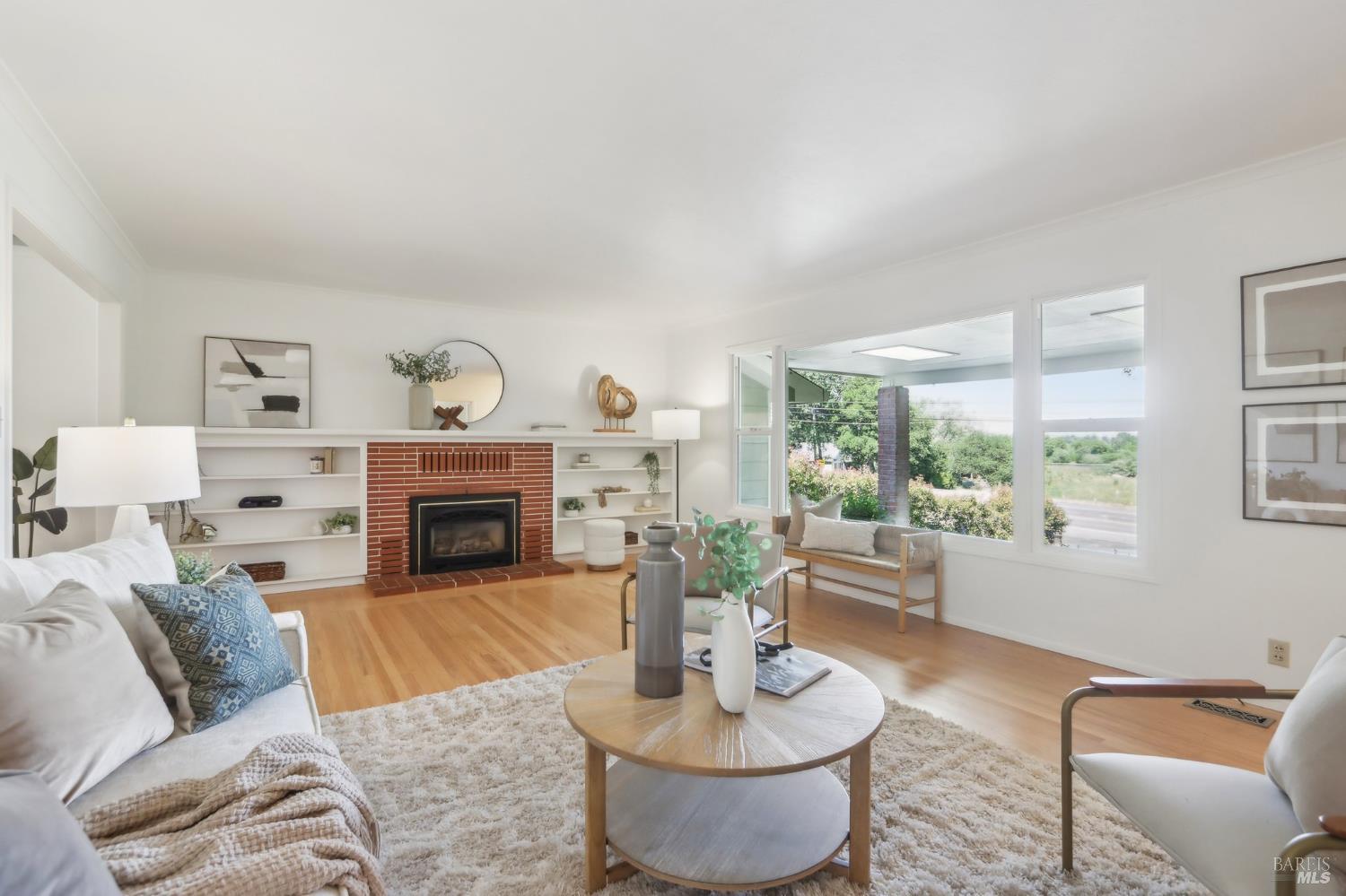 Detail Gallery Image 6 of 60 For 1400 High School Rd, Sebastopol,  CA 95472 - 3 Beds | 2 Baths