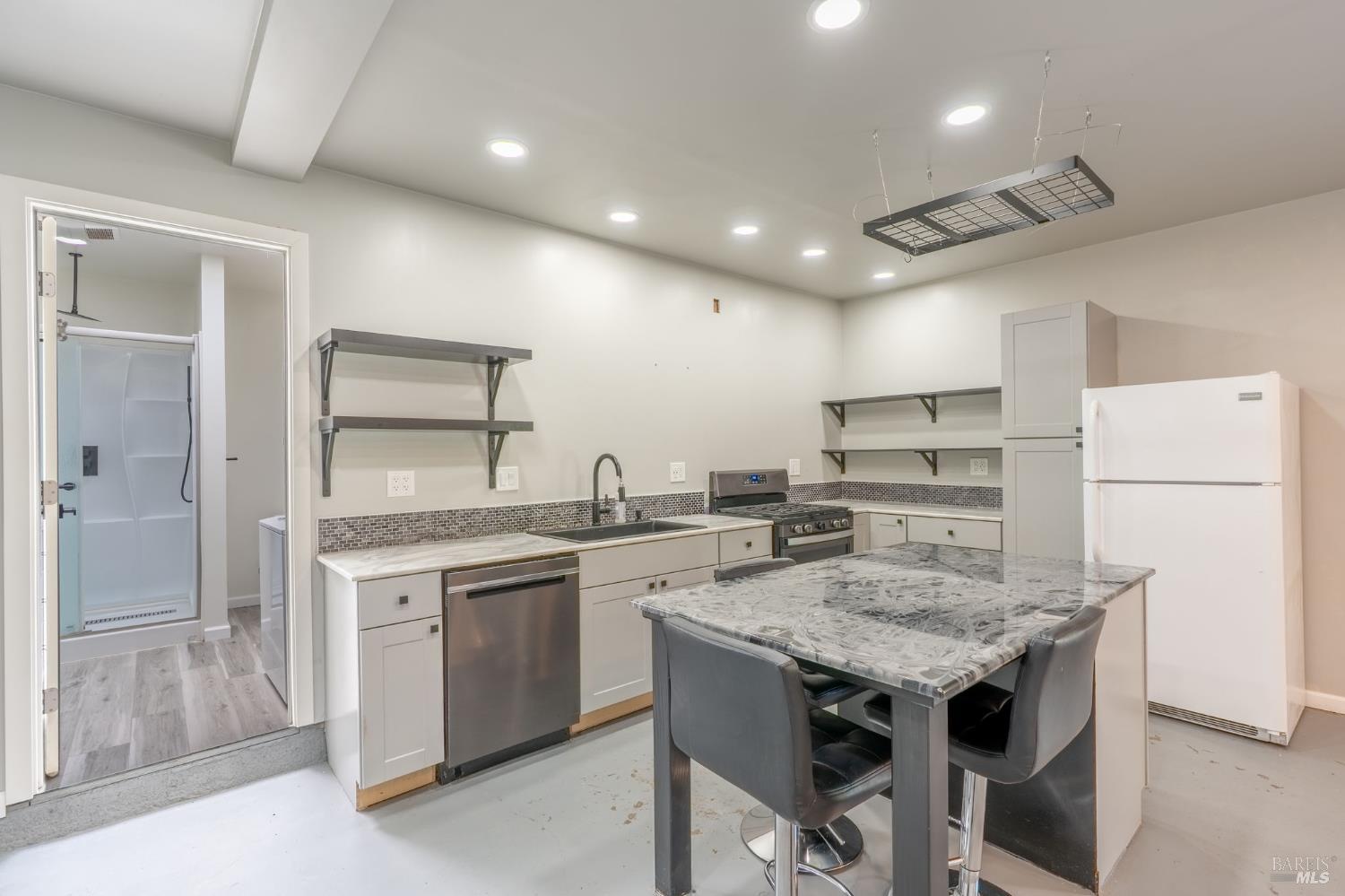 Detail Gallery Image 38 of 43 For 3120 Hermosa Dr, Napa,  CA 94558 - 4 Beds | 2 Baths