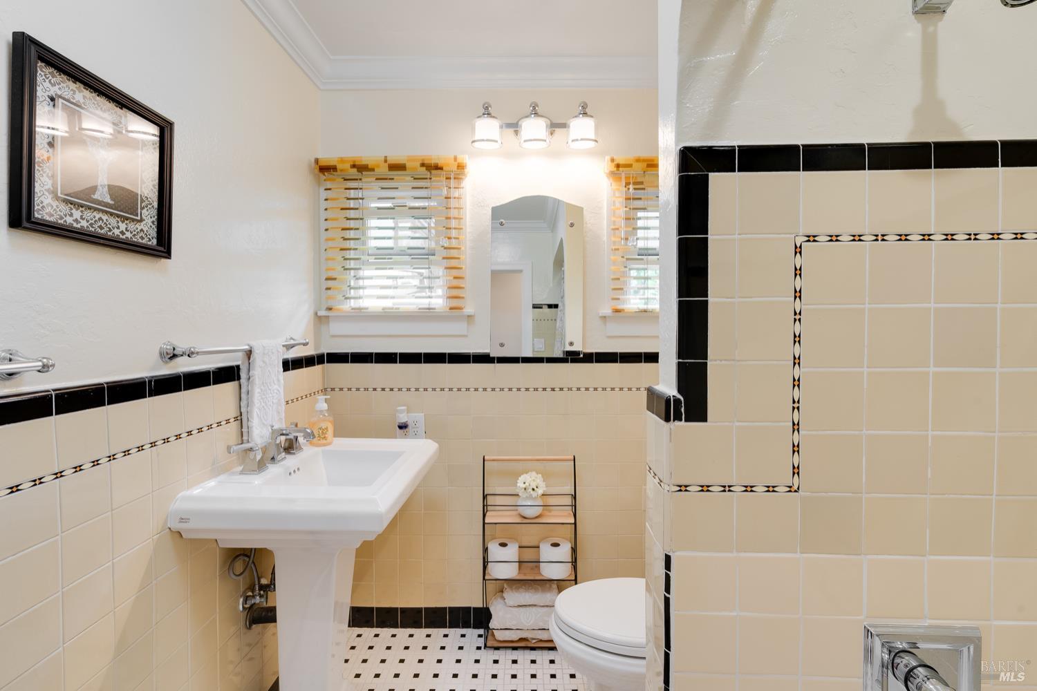 Detail Gallery Image 21 of 71 For 33 Romine Way, Vallejo,  CA 94591 - 4 Beds | 2 Baths
