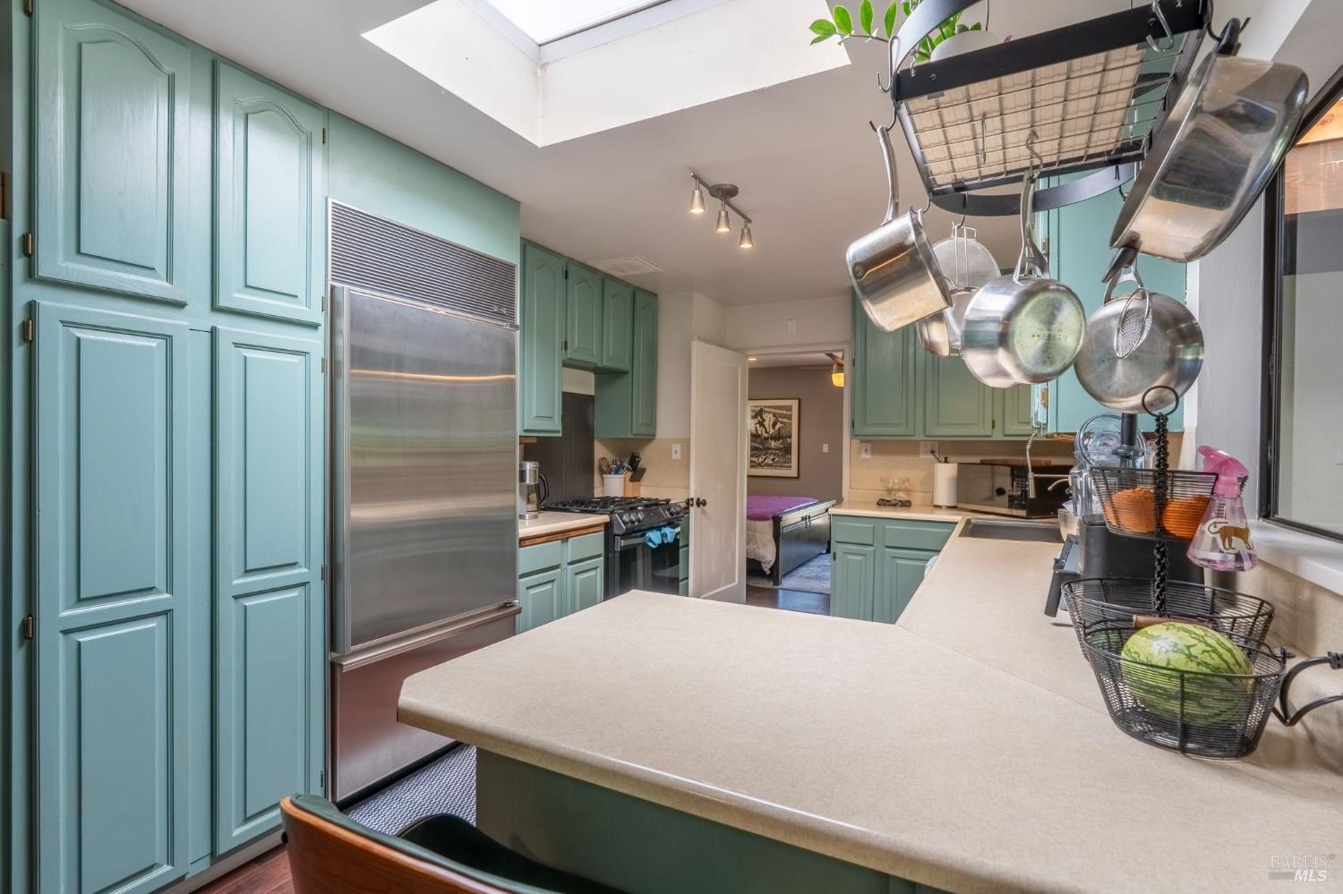 Detail Gallery Image 10 of 43 For 3120 Hermosa Dr, Napa,  CA 94558 - 4 Beds | 2 Baths