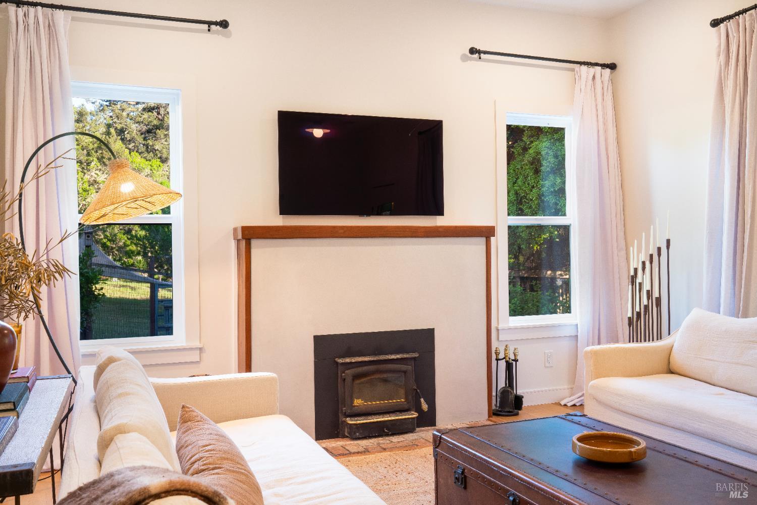 Detail Gallery Image 6 of 66 For 1801 Ca-128 Unkn, Philo,  CA 95466 - 2 Beds | 2 Baths