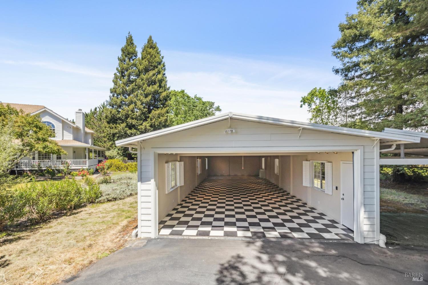 Detail Gallery Image 76 of 98 For 9724 Green Valley Rd, Sebastopol,  CA 95472 - 4 Beds | 3 Baths