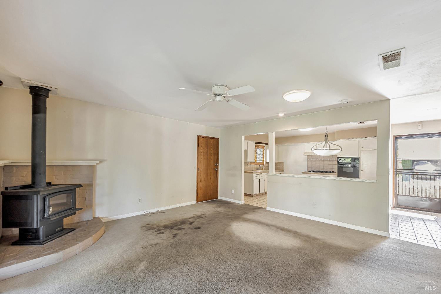Detail Gallery Image 7 of 44 For 2711 Iroquois St, Santa Rosa,  CA 95403 - 3 Beds | 2 Baths