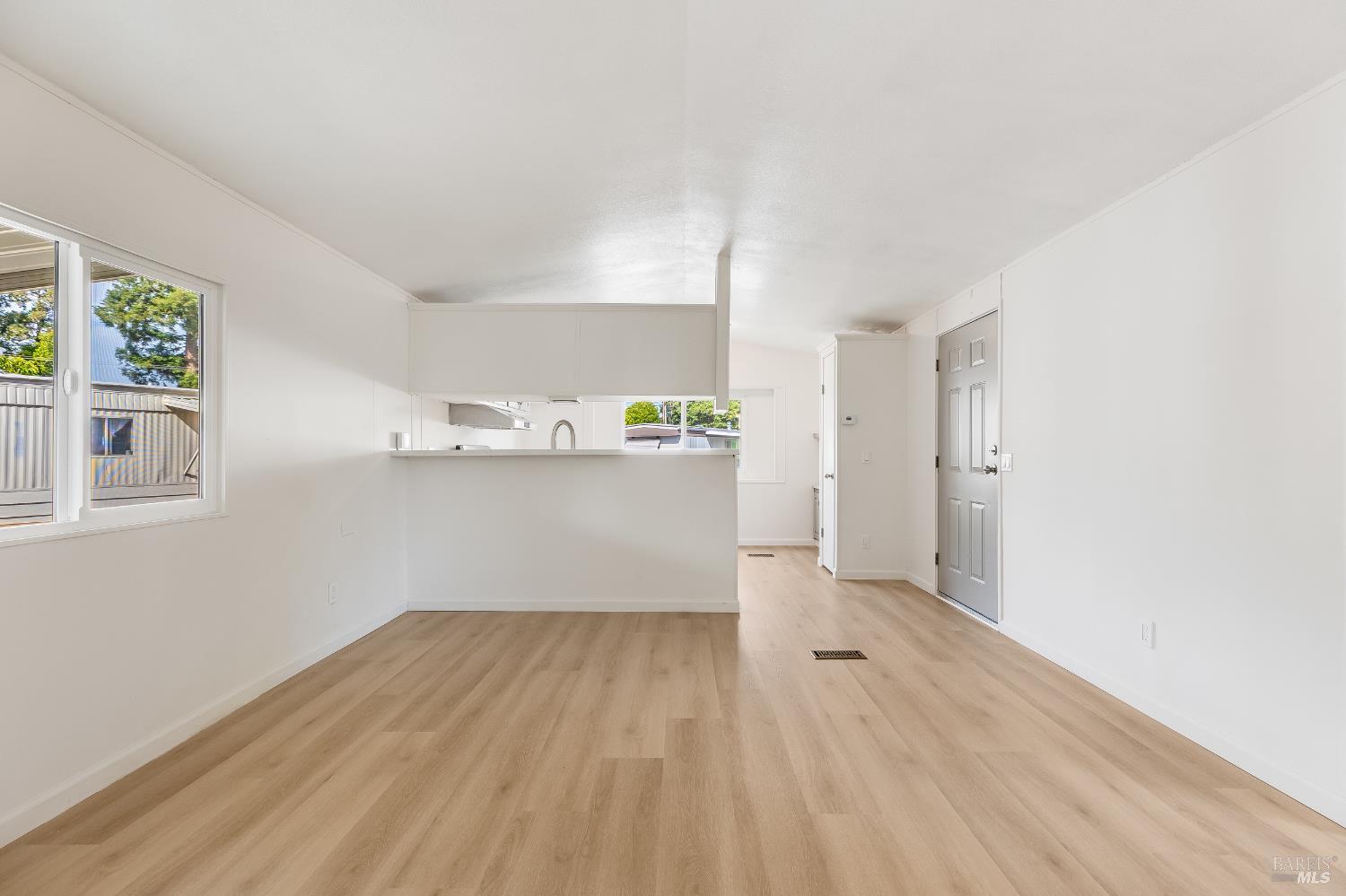 Detail Gallery Image 10 of 46 For 56 the Trees Dr, Concord,  CA 94518 - 2 Beds | 2 Baths