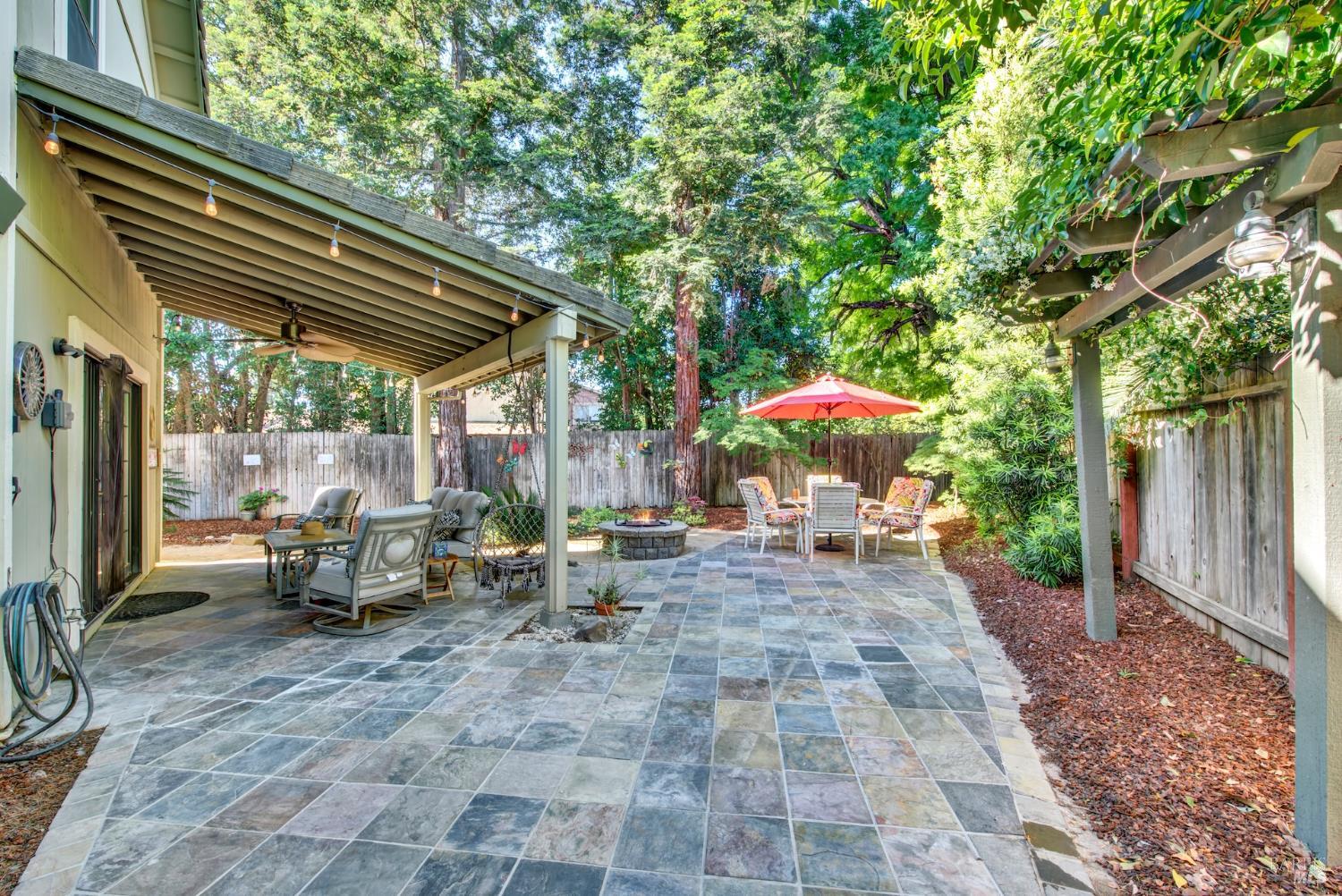 Detail Gallery Image 33 of 46 For 355 Holly Ct, Dixon,  CA 95620 - 3 Beds | 2/1 Baths