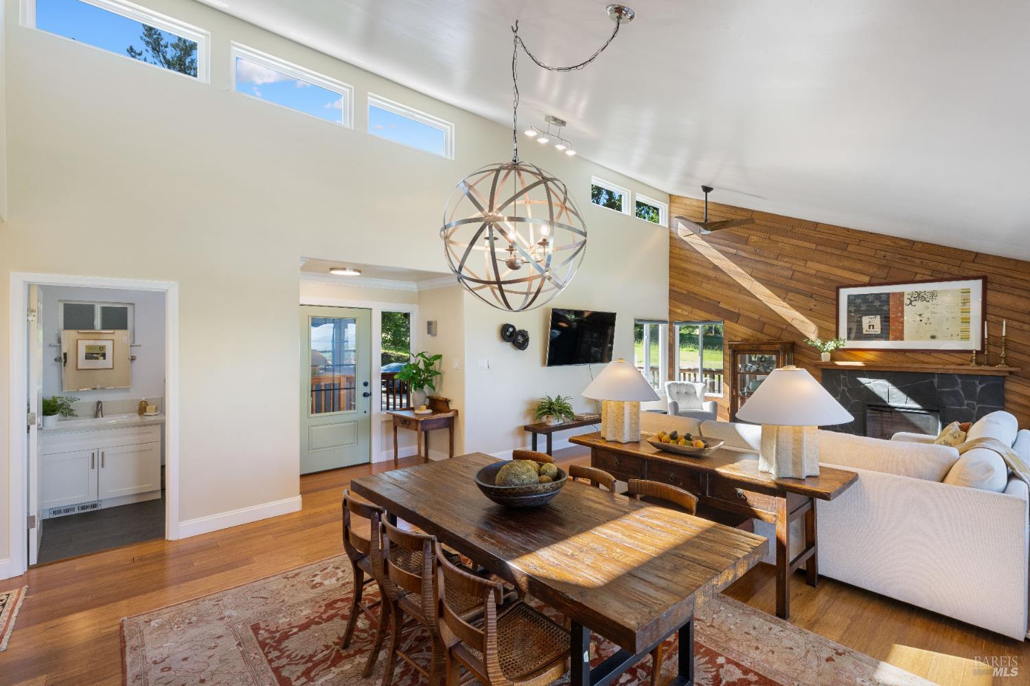 Detail Gallery Image 12 of 50 For 4878 Grove St, Sonoma,  CA 95476 - 4 Beds | 2/2 Baths
