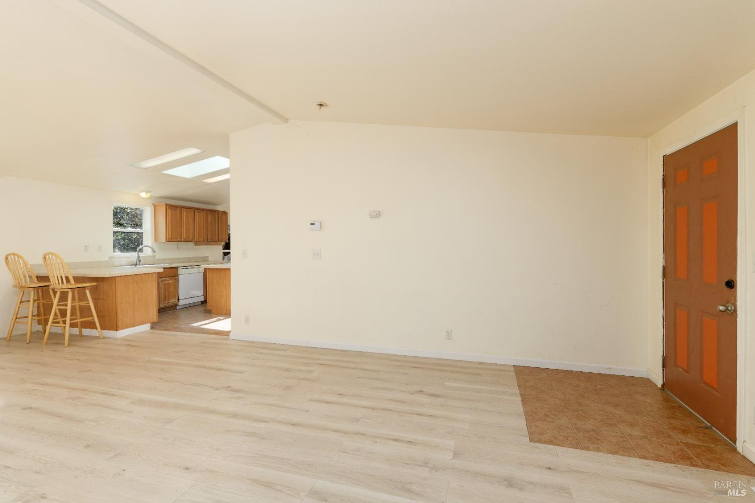 Detail Gallery Image 6 of 56 For 1409 W State Highway 20 Hwy, Upper Lake,  CA 95485 - 3 Beds | 2 Baths