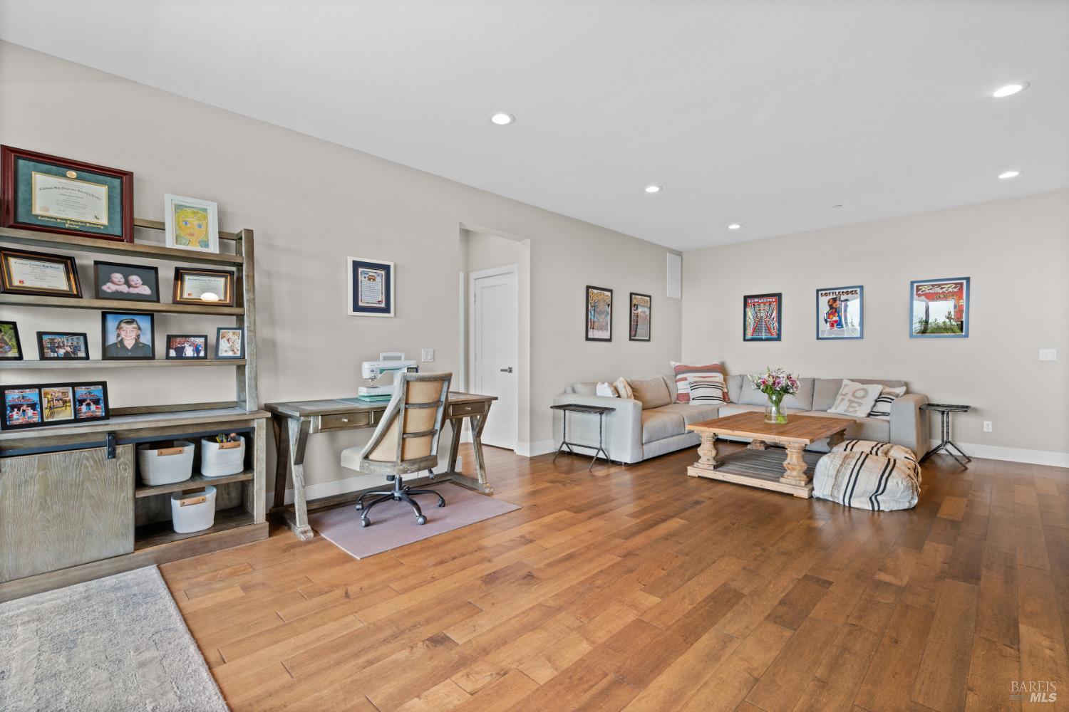 Detail Gallery Image 29 of 62 For 3393 Lake Park Ct, Santa Rosa,  CA 95403 - 5 Beds | 4/1 Baths