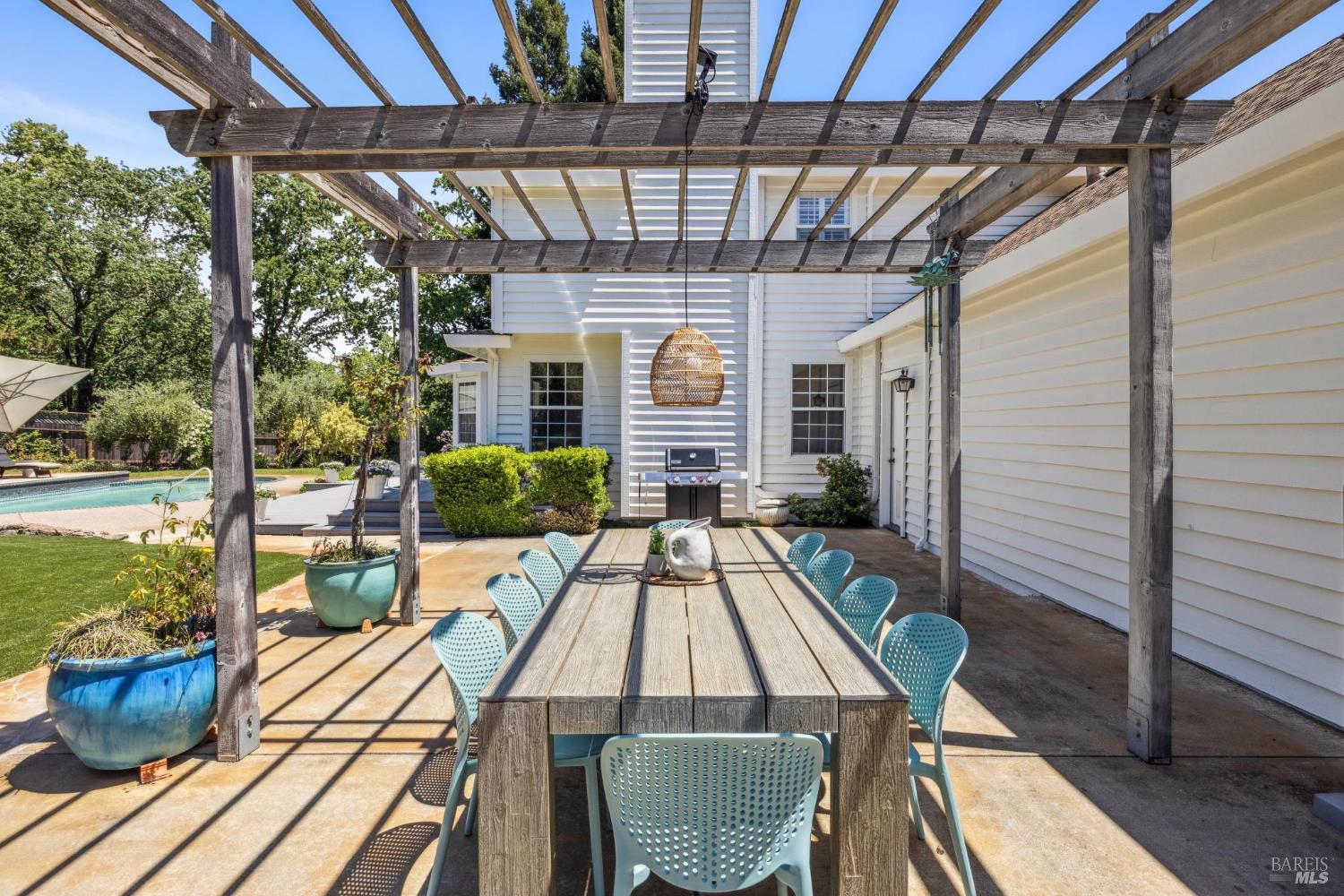 Detail Gallery Image 62 of 98 For 9724 Green Valley Rd, Sebastopol,  CA 95472 - 4 Beds | 3 Baths