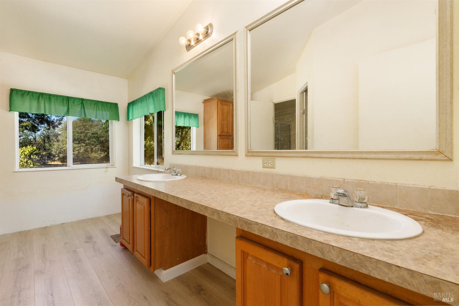 Detail Gallery Image 26 of 56 For 1409 W State Highway 20 Hwy, Upper Lake,  CA 95485 - 3 Beds | 2 Baths