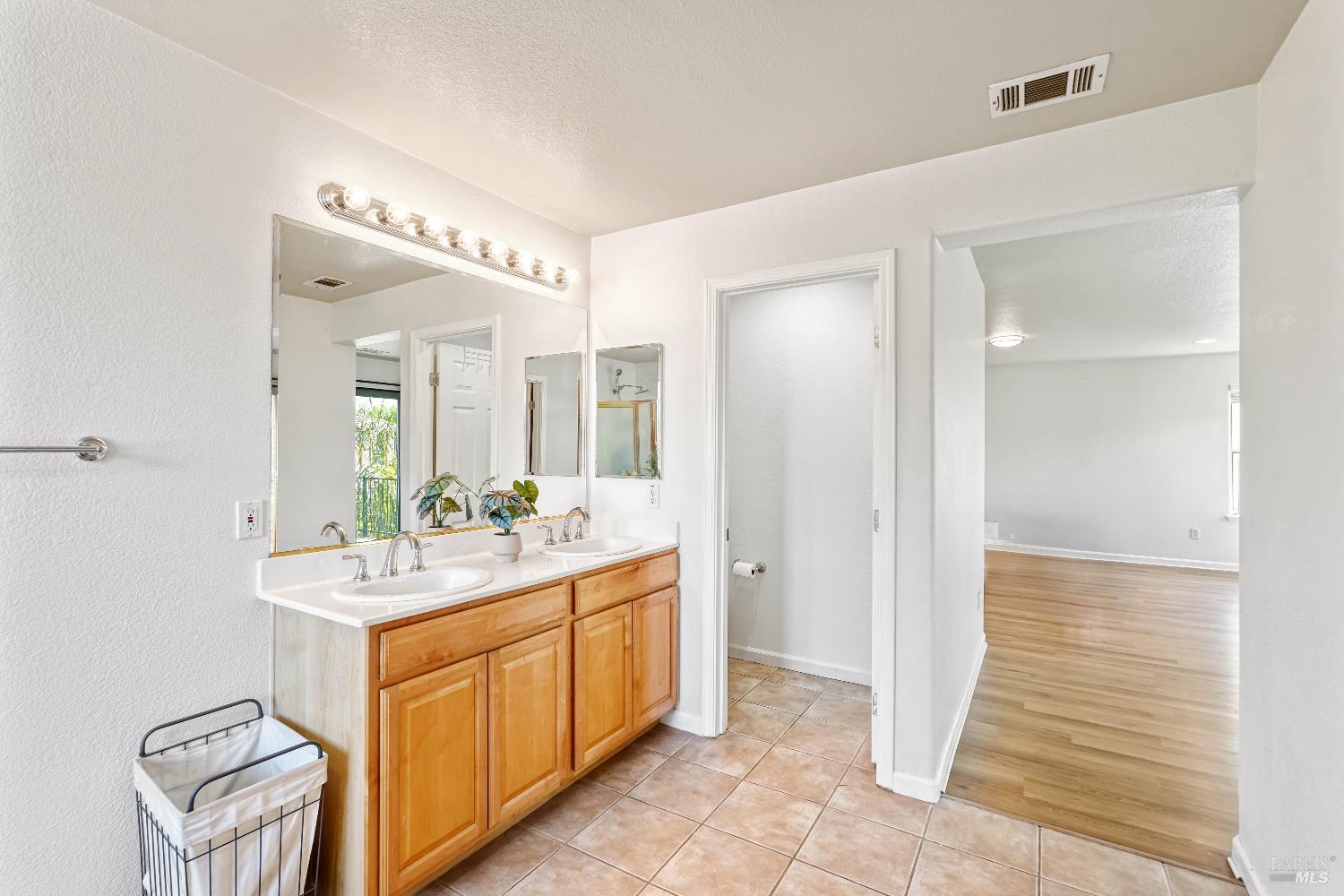 Detail Gallery Image 44 of 58 For 505 Vintage Springs Ct, Fairfield,  CA 94534 - 3 Beds | 2/1 Baths