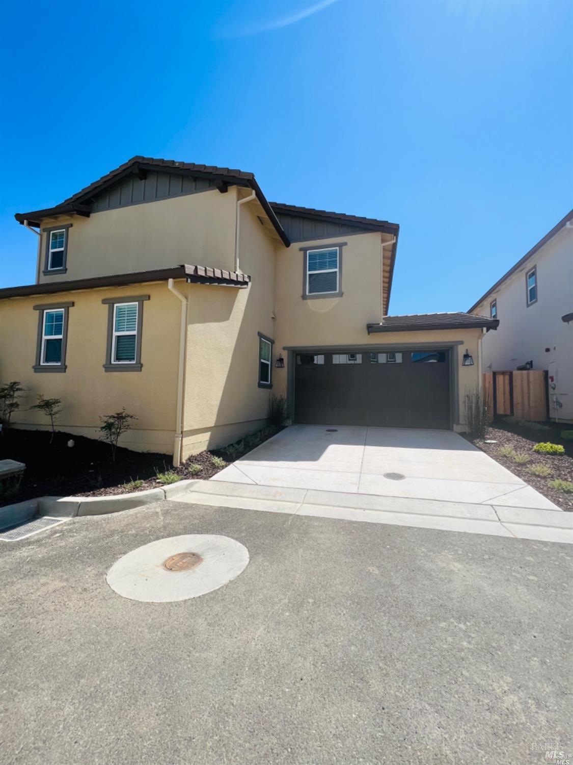 Detail Gallery Image 7 of 17 For 2451 Lake Club Dr, Fairfield,  CA 94533 - 4 Beds | 3/1 Baths