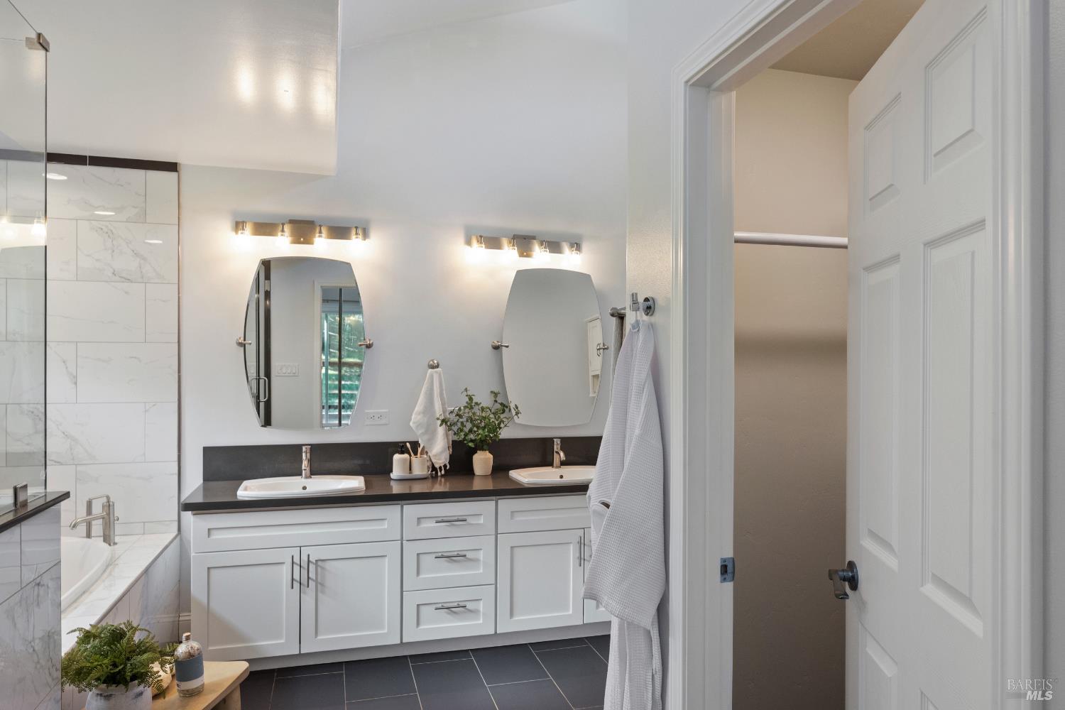 Detail Gallery Image 33 of 50 For 4878 Grove St, Sonoma,  CA 95476 - 4 Beds | 2/2 Baths