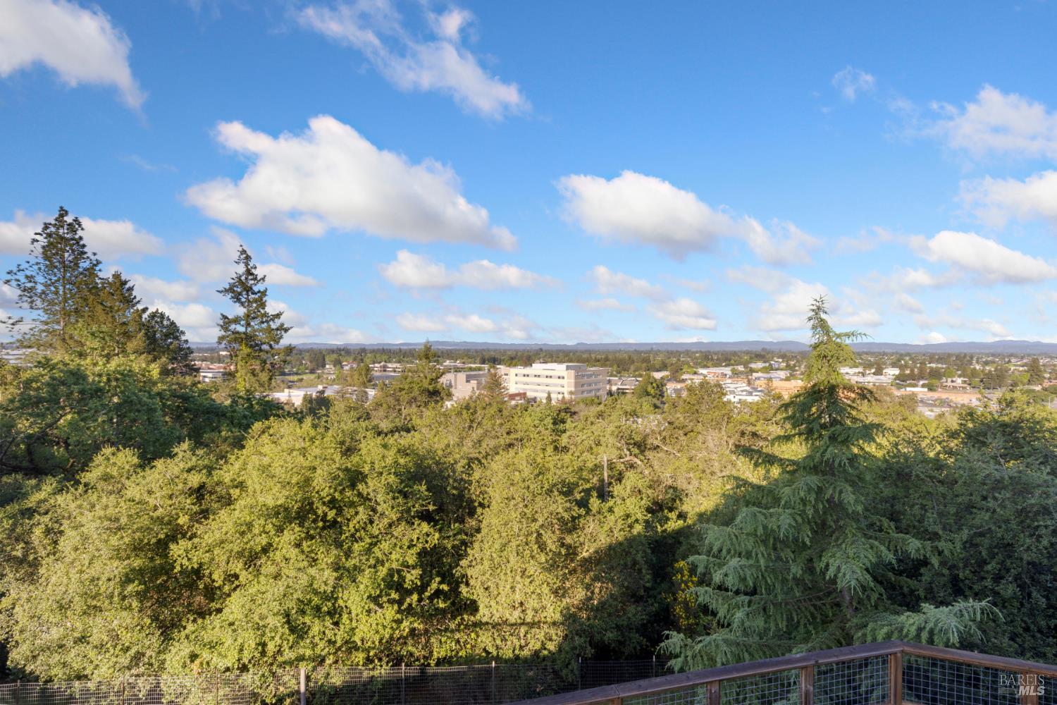 Detail Gallery Image 57 of 62 For 3393 Lake Park Ct, Santa Rosa,  CA 95403 - 5 Beds | 4/1 Baths