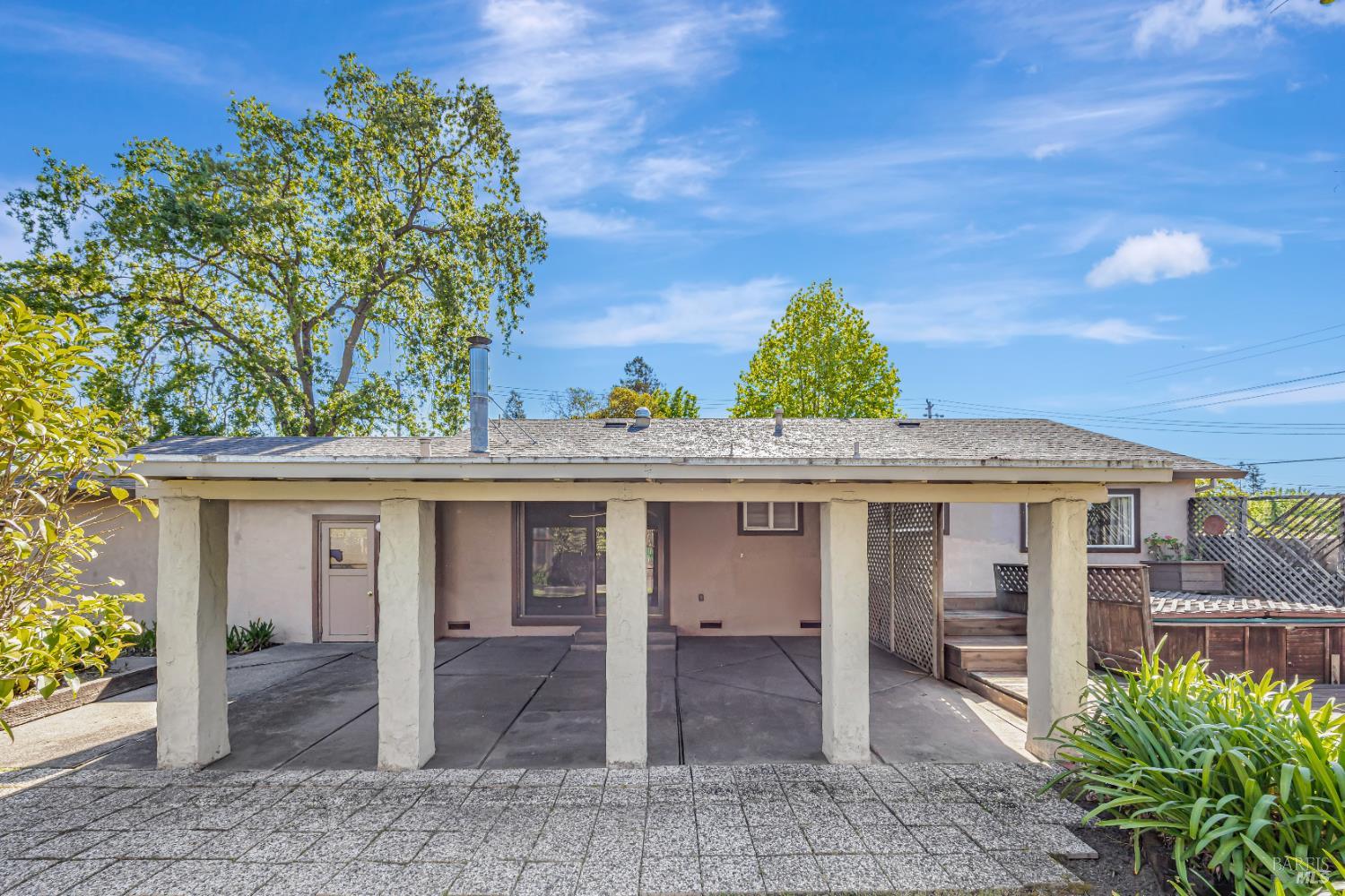 Detail Gallery Image 35 of 44 For 2711 Iroquois St, Santa Rosa,  CA 95403 - 3 Beds | 2 Baths
