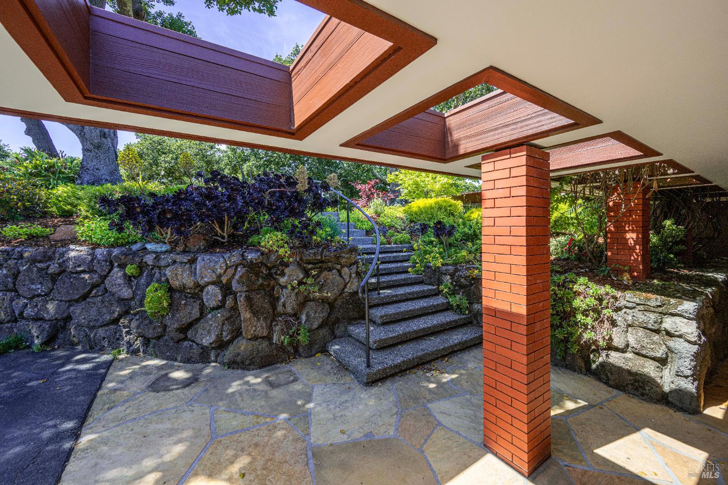 Detail Gallery Image 59 of 83 For 125 Bayview Dr, San Rafael,  CA 94901 - 2 Beds | 3/1 Baths
